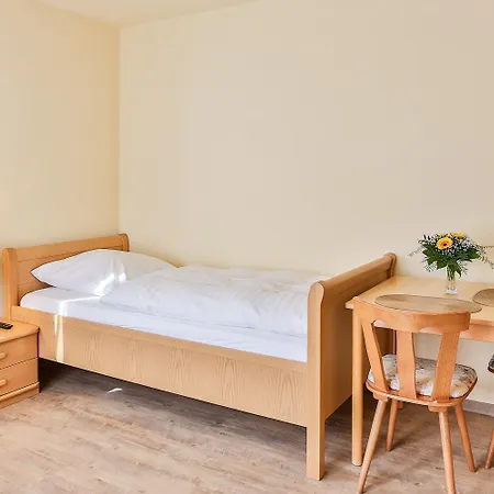 Appartamento Zimmervermietung-eigenes Bad-lollar-giessen *